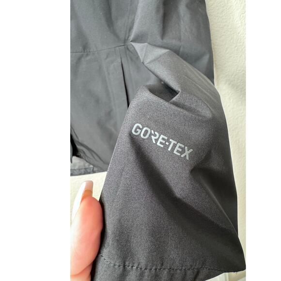 The North Face Jacket windbreaker  GoRe-Tex - Picture 4 of 7